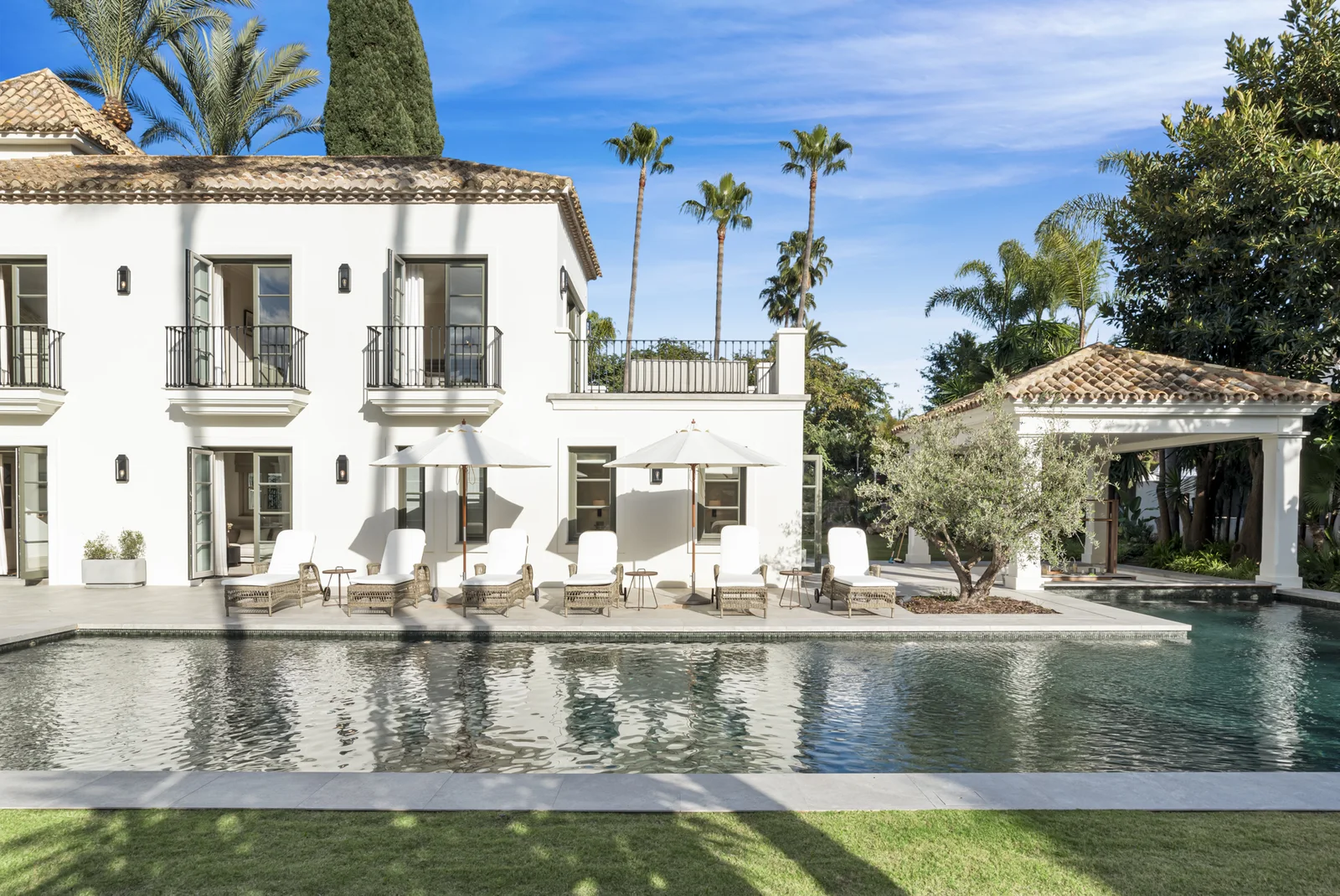 La Hacienda — property photograph 1